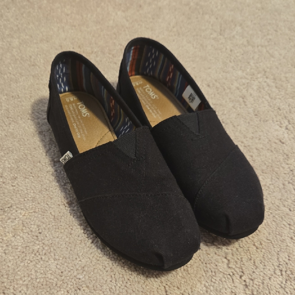 Black Slip On TOMS